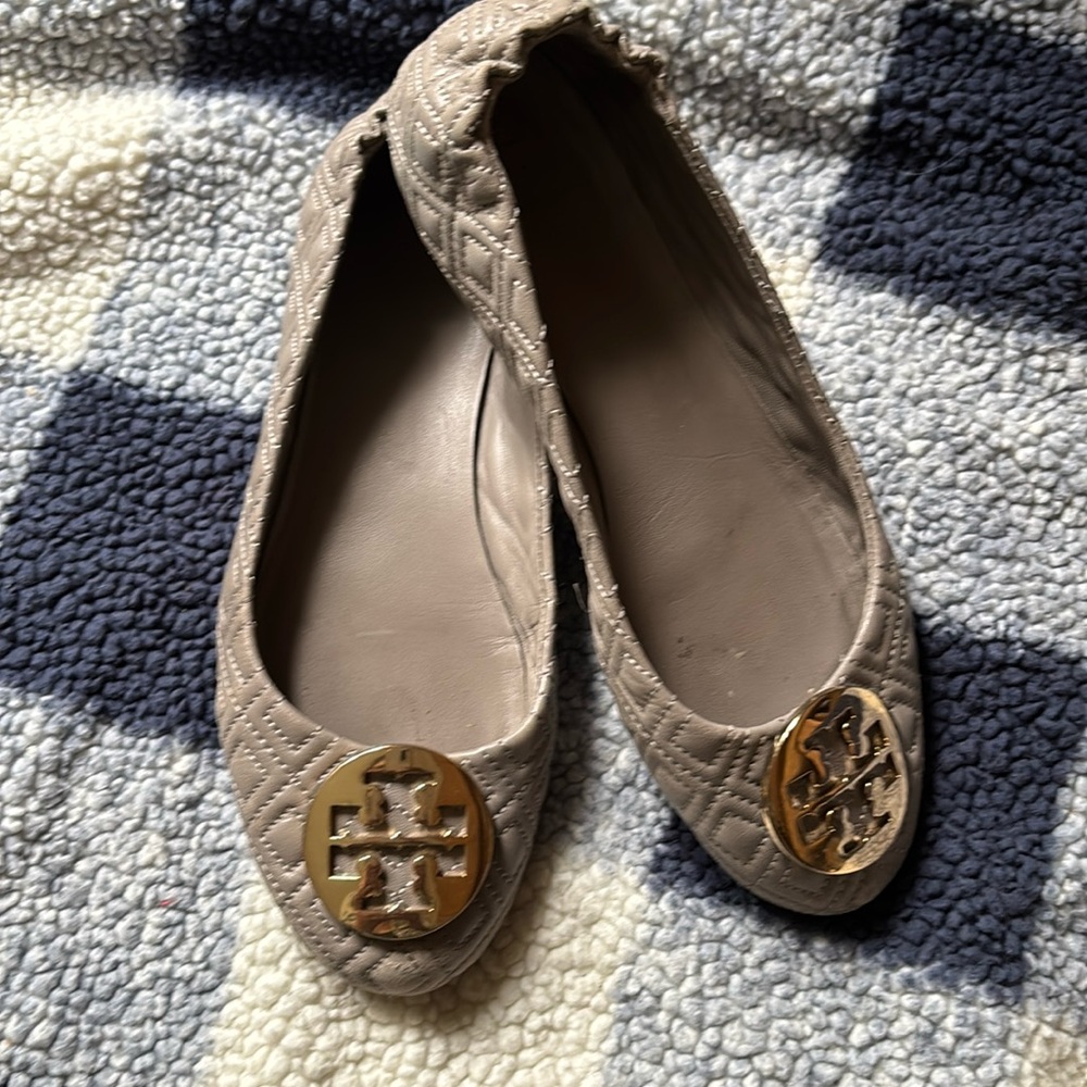 Tory Burch Neutral Quilted Ballet Flats with Gold Logo